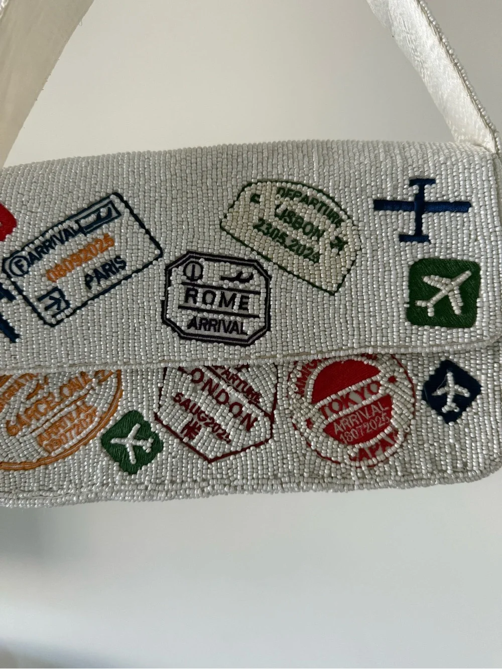 White Beaded Travel Patch Shoulder Bag - Picture 2 of 6